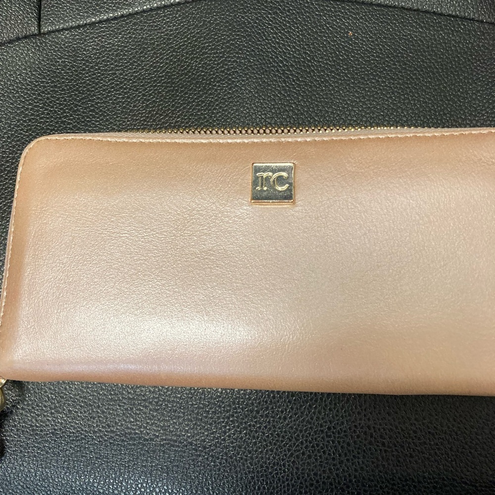 Rachel Cruze wallet.